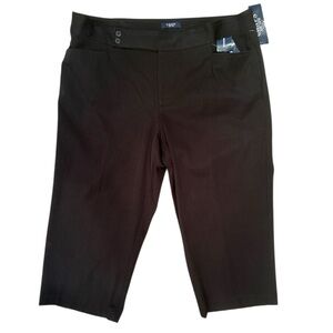 Chaps Black Bermudas NWT So Slimming Fit Size 18W Staple Neutral Versatile